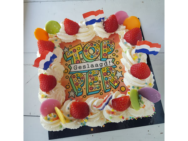 Geslaagd! Slagroomtaart