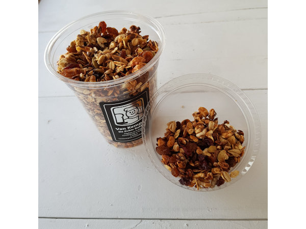 Granola grote pot